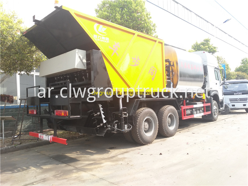 Synchronous Sealer Gravel Truck 7